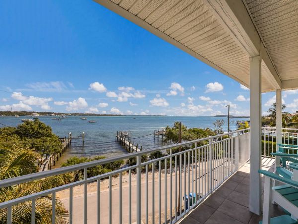 Bradenton Beach Luxury Vacation Pool Home Sleeps 8 Guests
