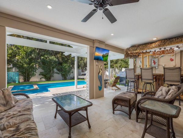 Bradenton Beach Luxury Vacation Pool Home Sleeps 8 Guests