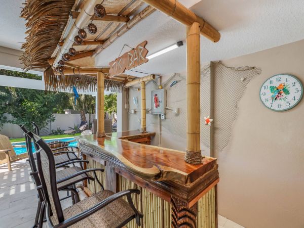 Bradenton Beach Luxury Vacation Pool Home Sleeps 8 Guests