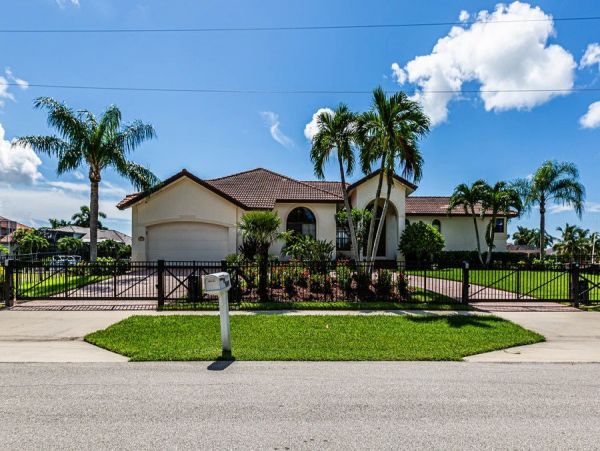 Marco Island Vacation Home with Caged Pool & Boat Dock