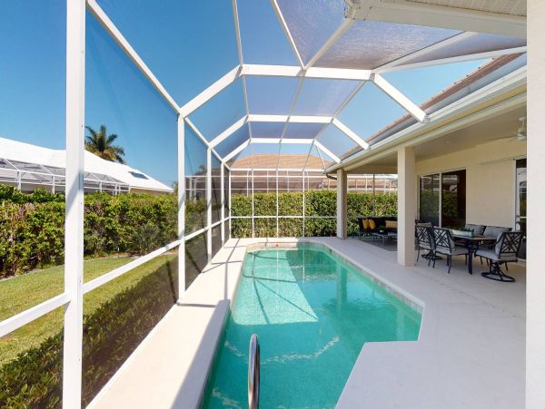 Three Bedroom Plus Den Luxury Vacation Home in Marco Island