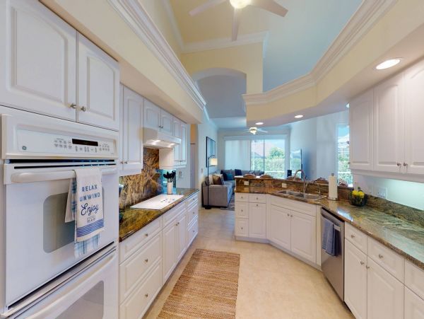 Three Bedroom Plus Den Luxury Vacation Home in Marco Island