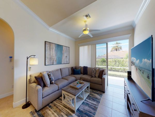 Three Bedroom Plus Den Luxury Vacation Home in Marco Island