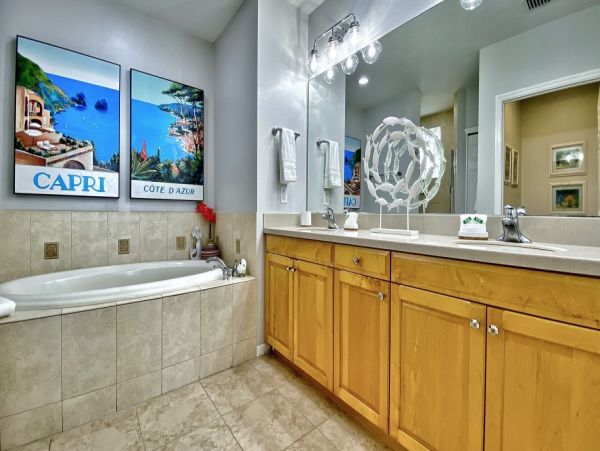 Clearwater Vacation Condo Three bedrooms Gulf Views Sleeps 8