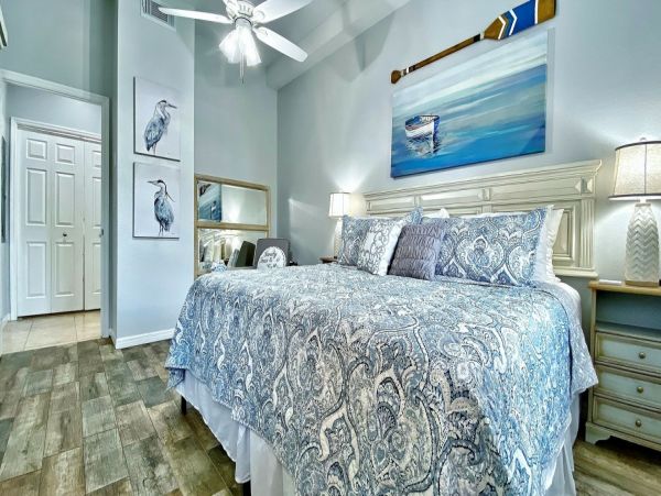 Clearwater Vacation Condo Three bedrooms Gulf Views Sleeps 8