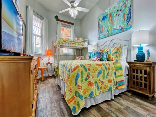 Clearwater Vacation Condo Three bedrooms Gulf Views Sleeps 8