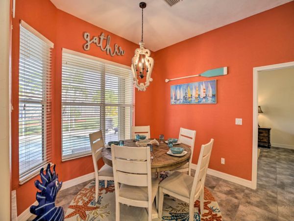 Cape Coral Luxury Four Bedroom Vacation Home with Caged Pool