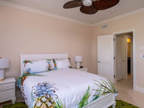 Four Bedroom Oceanfront Home in Islamorada Sleeps 8 Guests