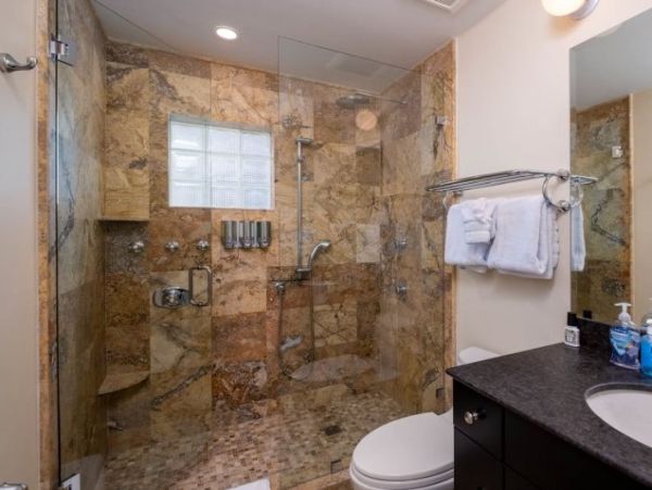 Four Bedroom Oceanfront Home in Islamorada Sleeps 8 Guests