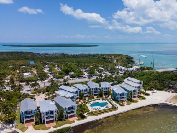 Four Bedroom Oceanfront Home in Islamorada Sleeps 8 Guests
