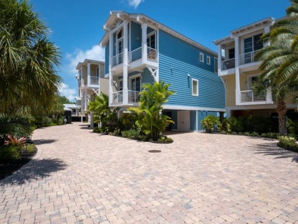 Four Bedroom Oceanfront Home in Islamorada Sleeps 8 Guests