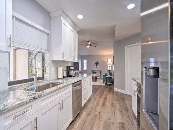 Charming Vacation Home in Cape Coral 8 Guests with Pool