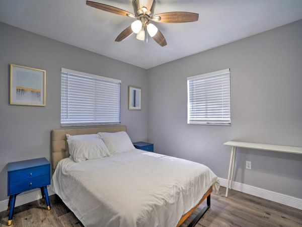 Charming Vacation Home in Cape Coral 8 Guests with Pool