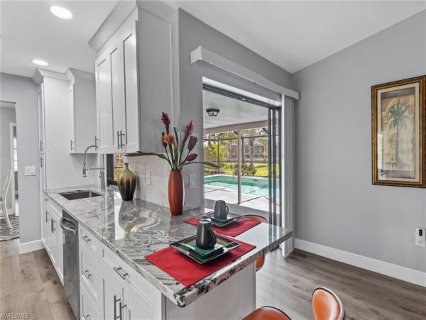 Charming Vacation Home in Cape Coral 8 Guests with Pool