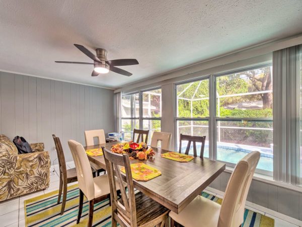 Venice Vacation Home with Pool & SPA - Close to Beach