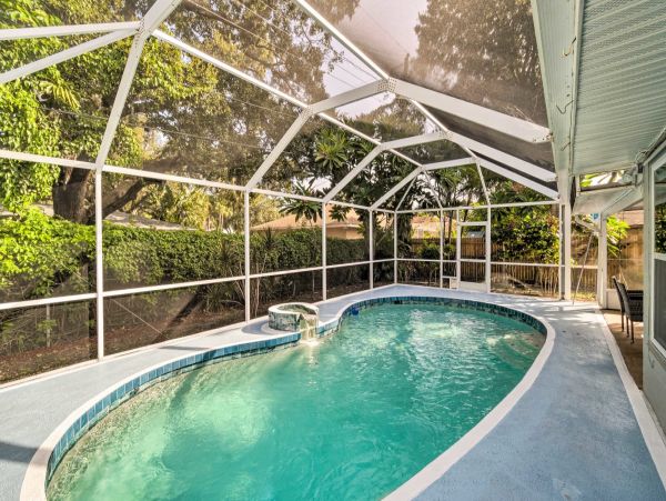 Venice Vacation Home with Pool & SPA - Close to Beach