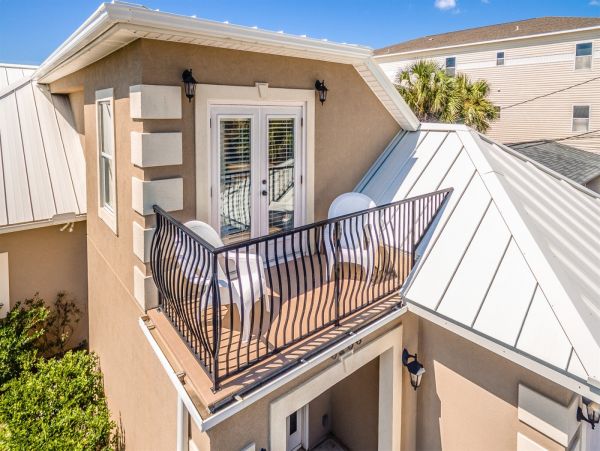 Beautiful Panama City Vacation Home just Steps from Beach