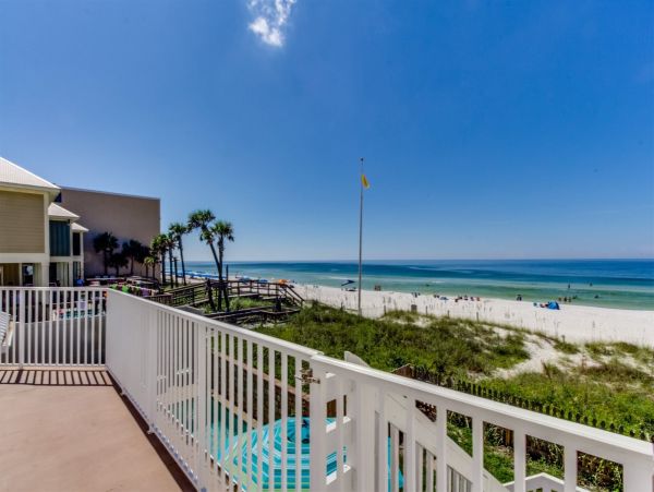 Beautiful Panama City Vacation Home just Steps from Beach