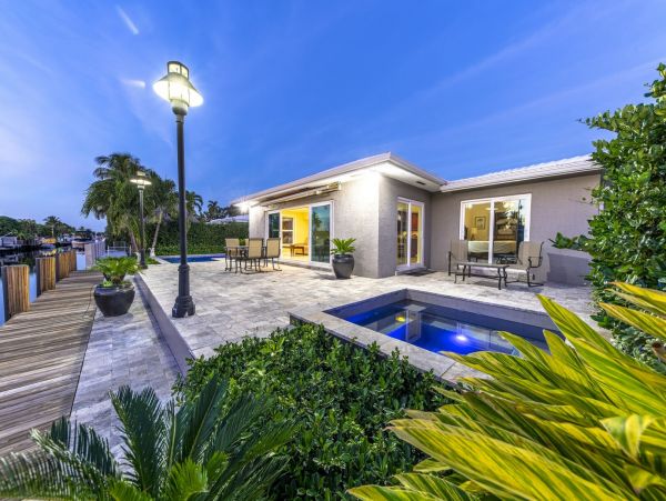 Beautiful Pompano Beach Vacation Home with Private Pool