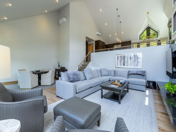 3 plus Den Townhome ski in ski out near Village