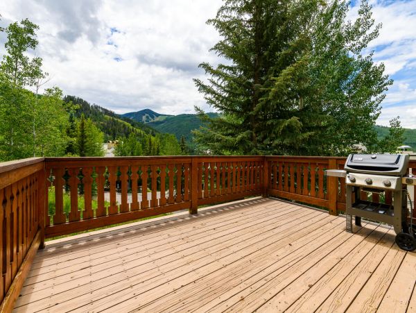 3 plus Den Townhome ski in ski out near Village