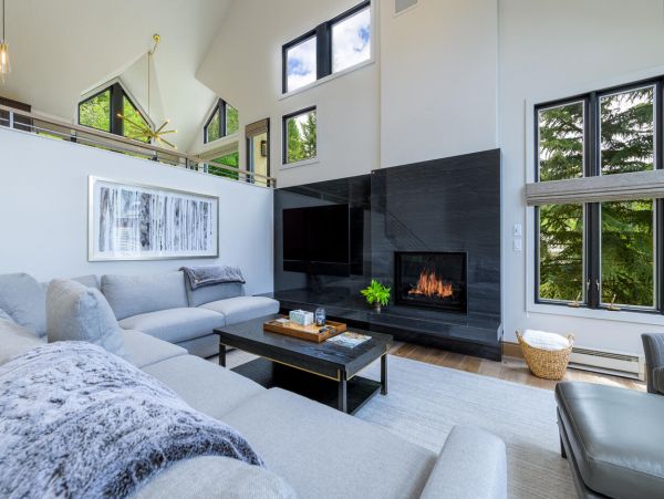 3 plus Den Townhome ski in ski out near Village