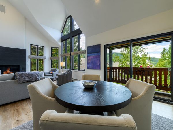 3 plus Den Townhome ski in ski out near Village