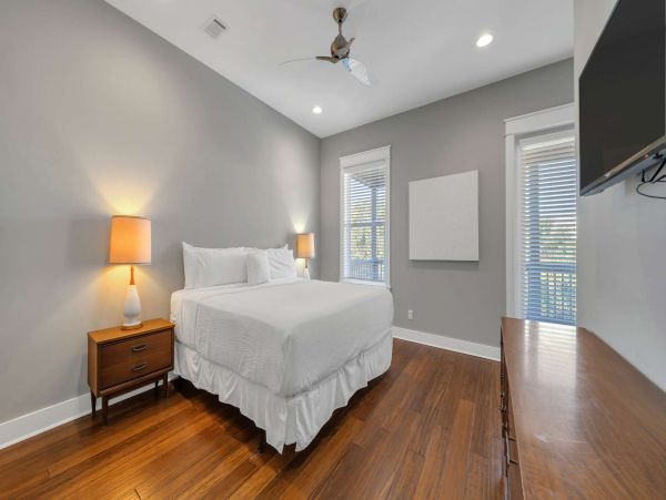 Miramar Beach Vacation Rentals - Emerald Coast Luxury Homes with Pool & Game Room