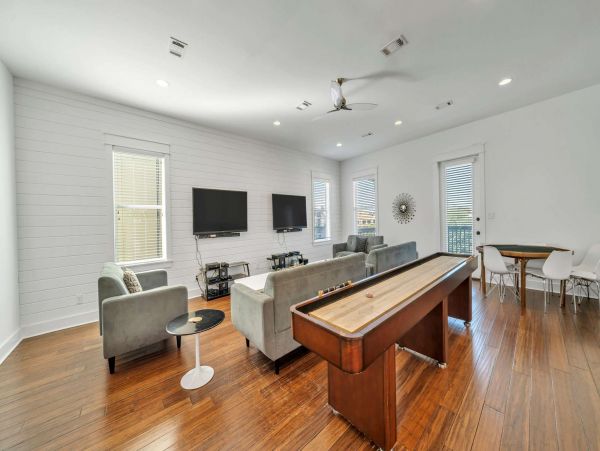 Miramar Beach Vacation Rentals - Emerald Coast Luxury Homes with Pool & Game Room