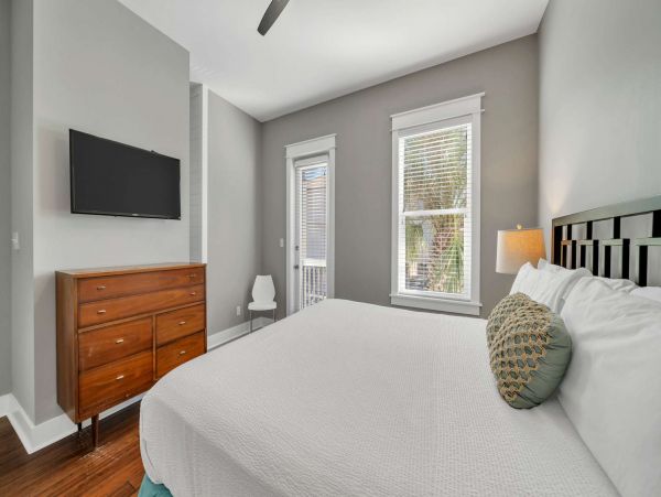Miramar Beach Vacation Rentals - Emerald Coast Luxury Homes with Pool & Game Room