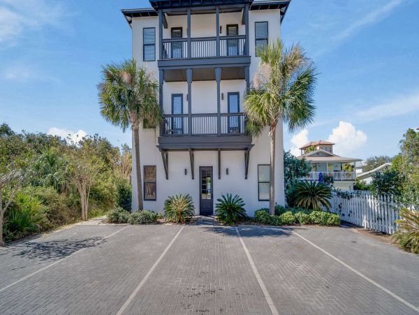 Miramar Beach Vacation Rentals - Emerald Coast Luxury Homes with Pool & Game Room
