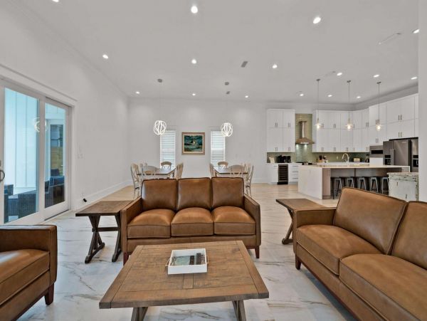 Miramar Ocean View Vacation Home Steps From The Beach