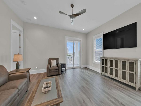 Miramar Ocean View Vacation Home Steps From The Beach