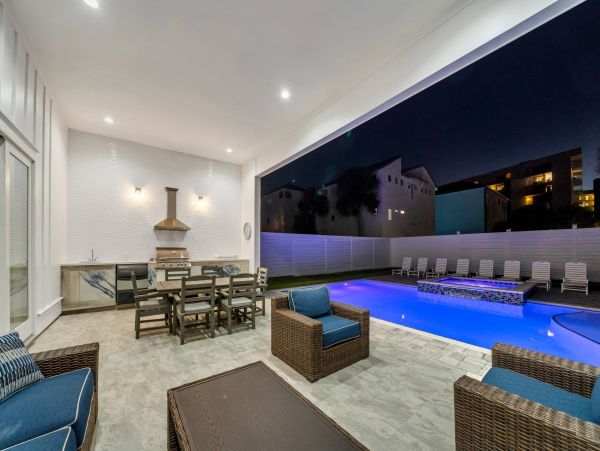 Miramar Ocean View Vacation Home Steps From The Beach