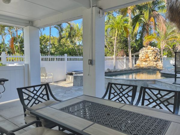 Fort Myers Beach 3 Bedroom Vacation Pool Home Sleeps 6 Guest