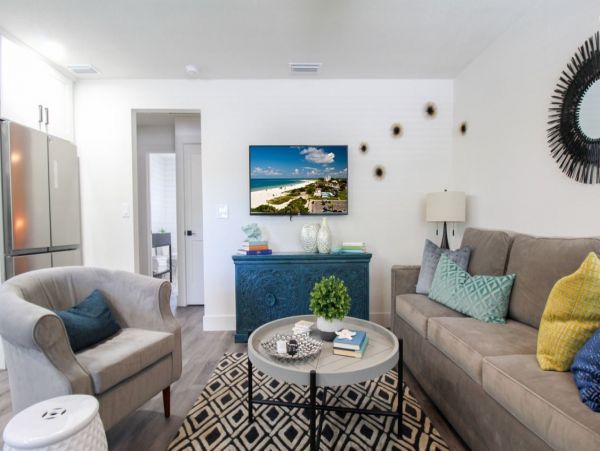Modern One Bedroom Vacation Condo in Sarasota