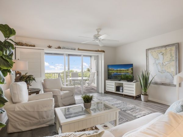 Beachfront Two Bedroom Townhome in Boca Grande Sleeps Six