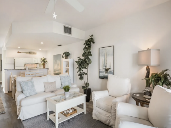 Beachfront Two Bedroom Townhome in Boca Grande Sleeps Six