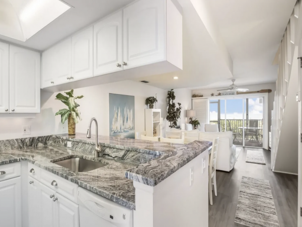Beachfront Two Bedroom Townhome in Boca Grande Sleeps Six