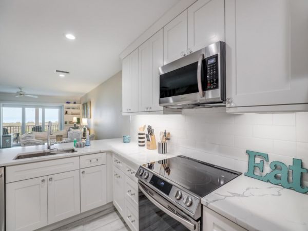Boca Grande Two Bedroom Villa on Beach Gulf View Sleeps 4