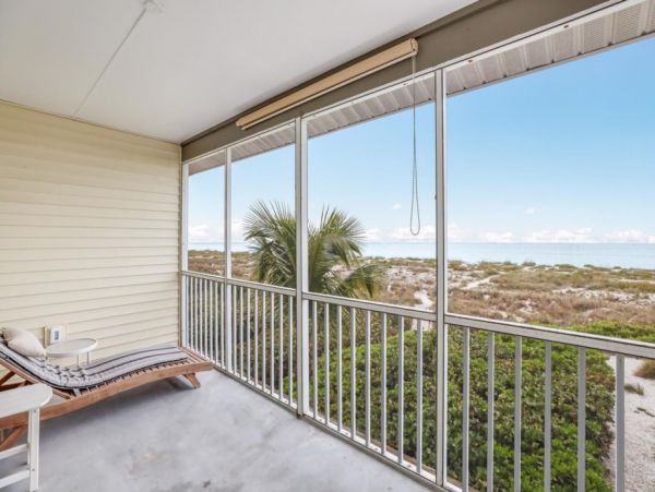 Boca Grande Two Bedroom Villa on Beach Gulf View Sleeps 4