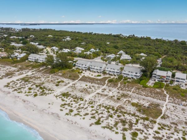 Boca Grande Two Bedroom Villa on Beach Gulf View Sleeps 4