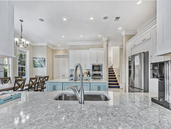 7 Bedroom Hilton Head Beach House - Vacation Rental Near Burkes Beach with Private Pool