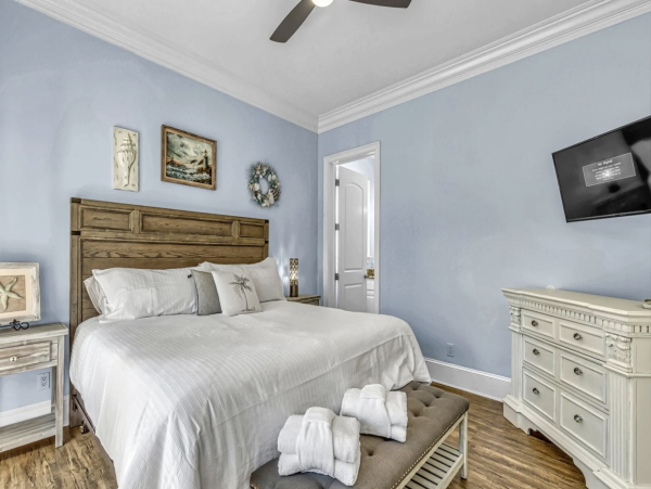 7 Bedroom Hilton Head Beach House - Vacation Rental Near Burkes Beach with Private Pool
