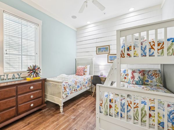 Hilton Head Luxury Vacation Home  Singleton Beach 7-Bedroom Villa with Private Pool