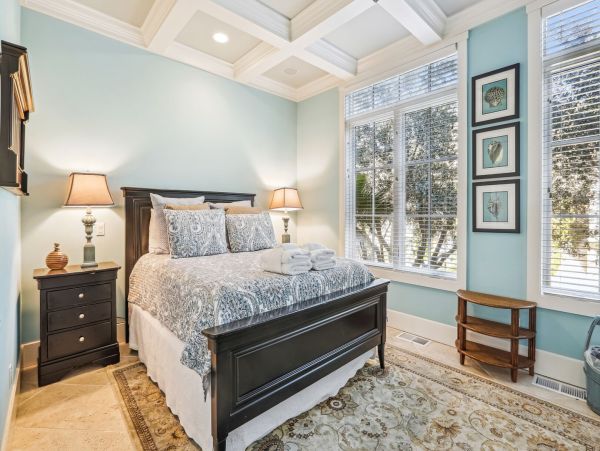 Hilton Head Luxury Vacation Home  Singleton Beach 7-Bedroom Villa with Private Pool