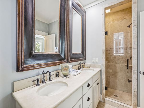 Hilton Head Luxury Vacation Home  Singleton Beach 7-Bedroom Villa with Private Pool