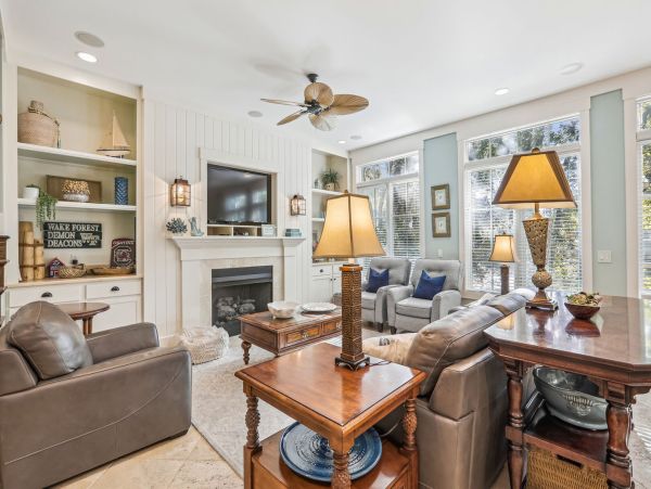 Hilton Head Luxury Vacation Home  Singleton Beach 7-Bedroom Villa with Private Pool