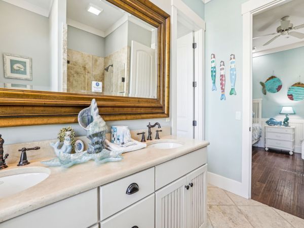 Hilton Head Luxury Vacation Home  Singleton Beach 7-Bedroom Villa with Private Pool