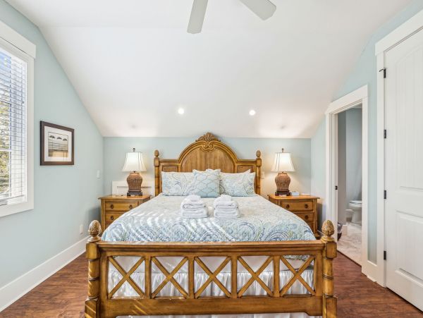 Hilton Head Luxury Vacation Home  Singleton Beach 7-Bedroom Villa with Private Pool